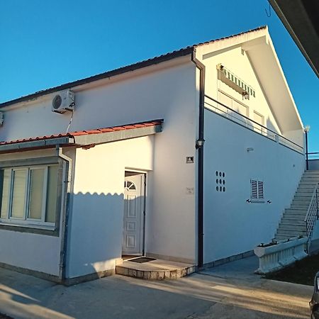 Apartmani Zokic Каштела Экстерьер фото
